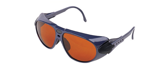 Dia-400D UV protective glasses